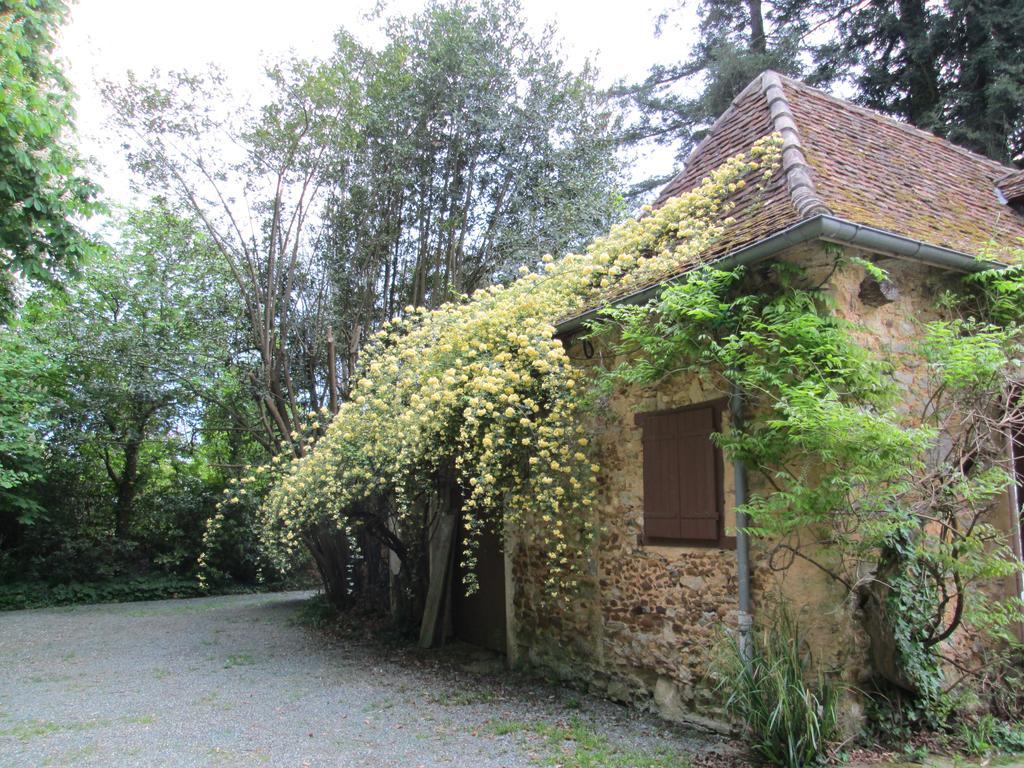 Chambres D'Hotes Closerie Du Guilhat Salies-de-Béarn Zewnętrze zdjęcie